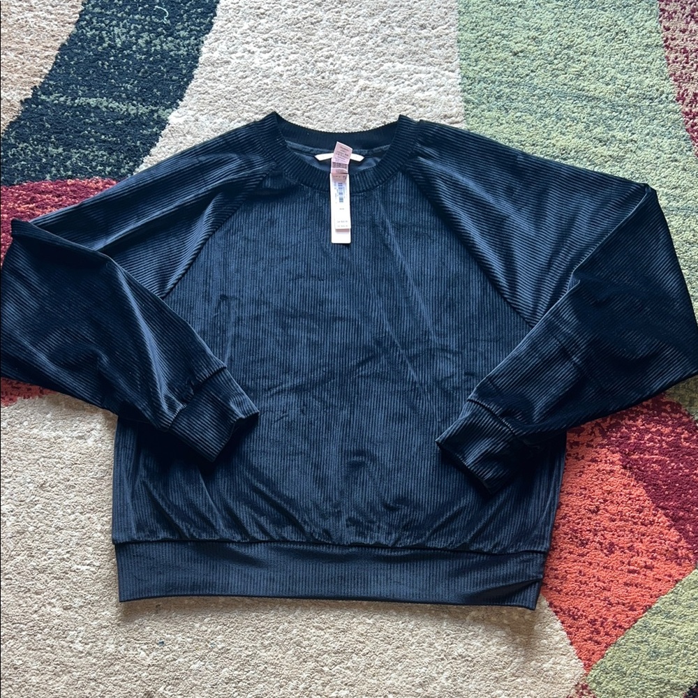 Victoria's Secret Navy Ribbed Crop Top